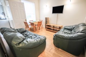 Photo 25- click for photo gallery